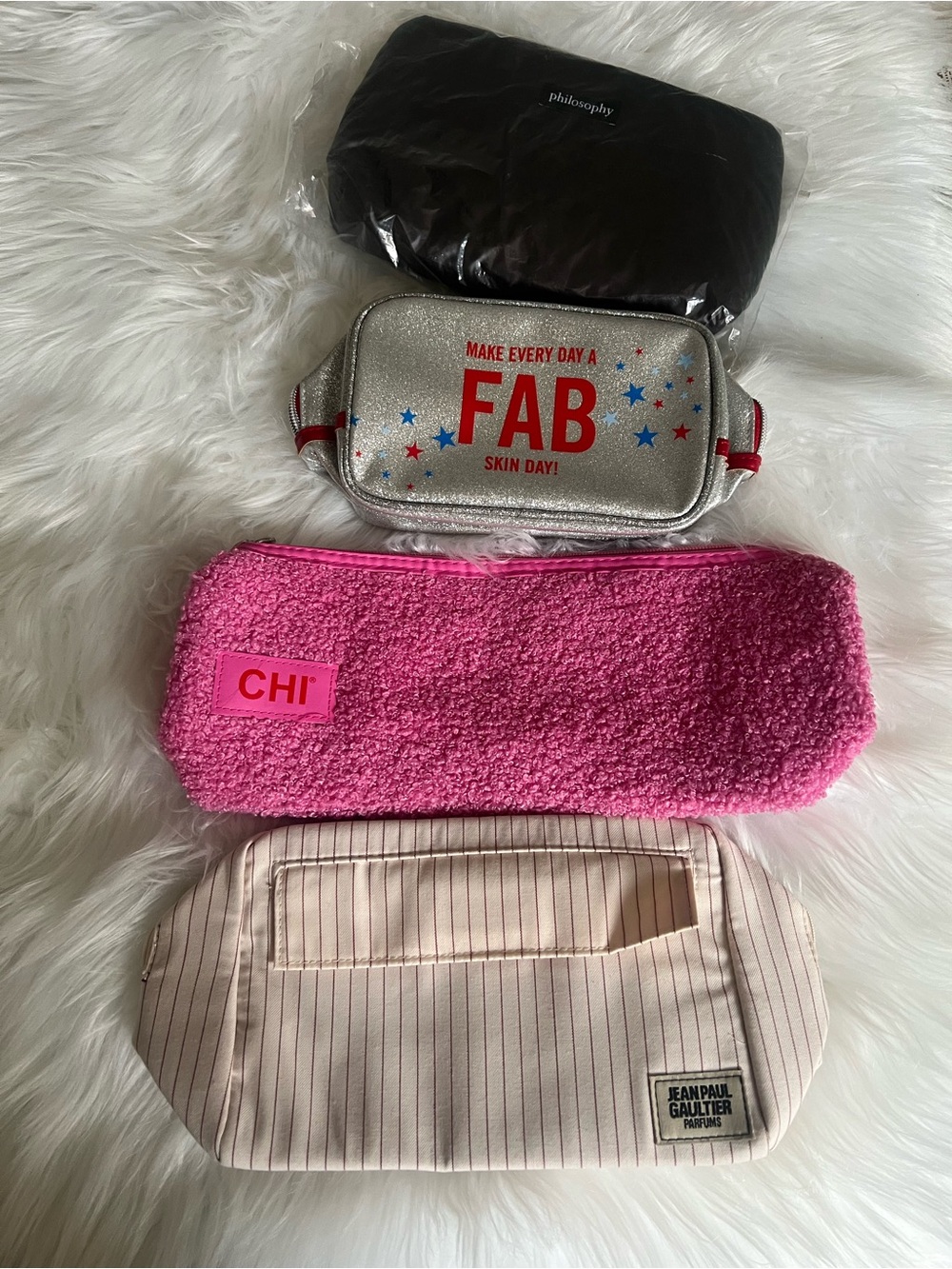 4 cosmetic bags